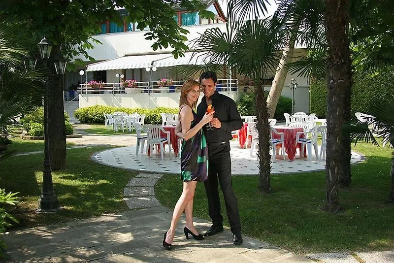 Hotel Aurora Terme Abano Terme 3*,  Italy